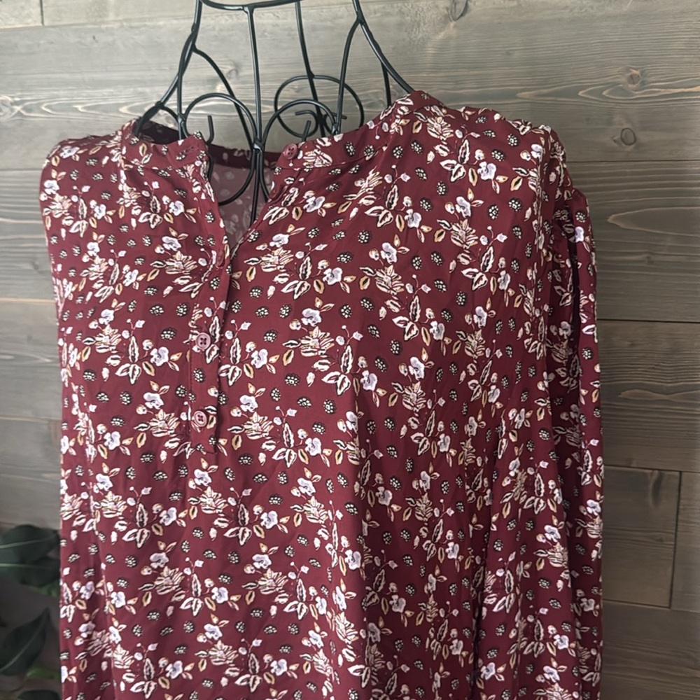 Ann Taylor floral, long sleeve peasant blouse - Picture 2 of 4